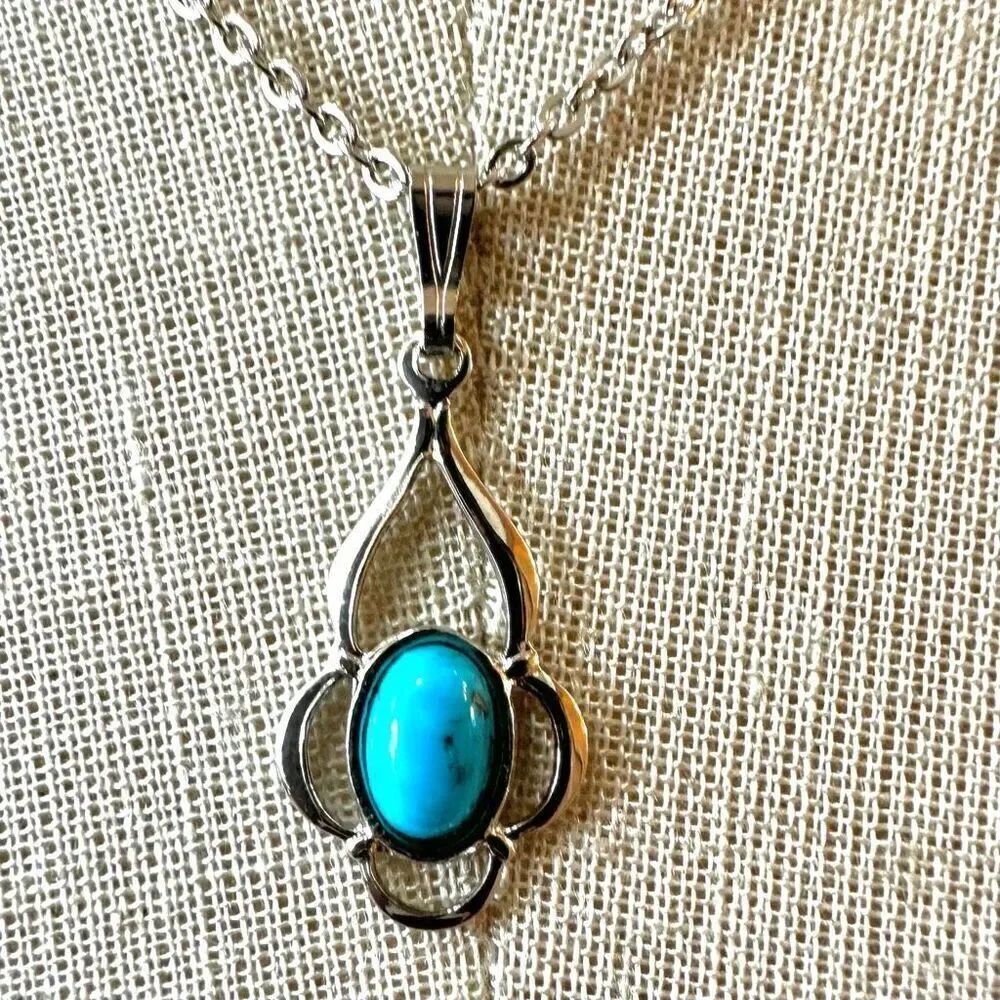 Silver tone and turquoise blue dainty pendant necklace